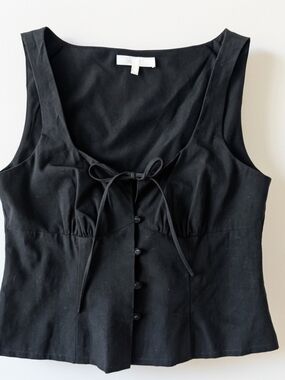 Wayf Black Tie-Front Sleeveless Botton Up Top Size Small